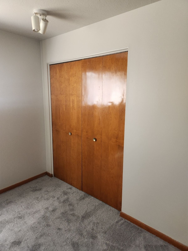 Building Photo - 337 Pershing Ave NE