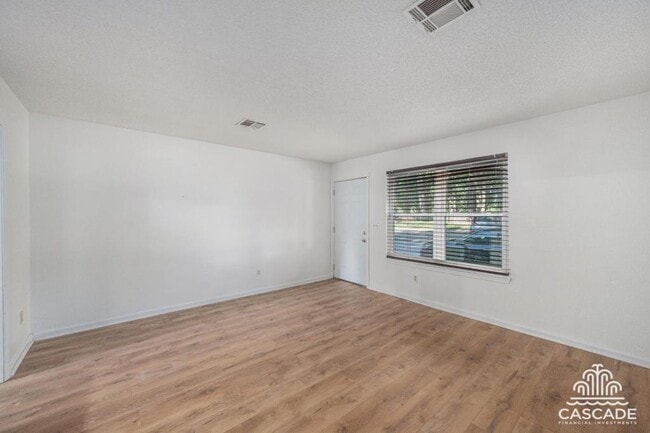 Building Photo - 900 S 55th St