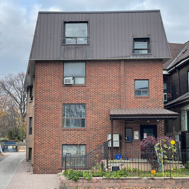 Building Photo - 1510-1512 King St W