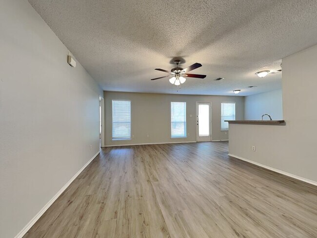 Foto del edificio - 12805 Dove Field Ln