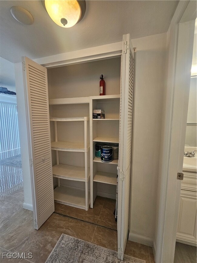 Foto del edificio - 702 Joel Blvd