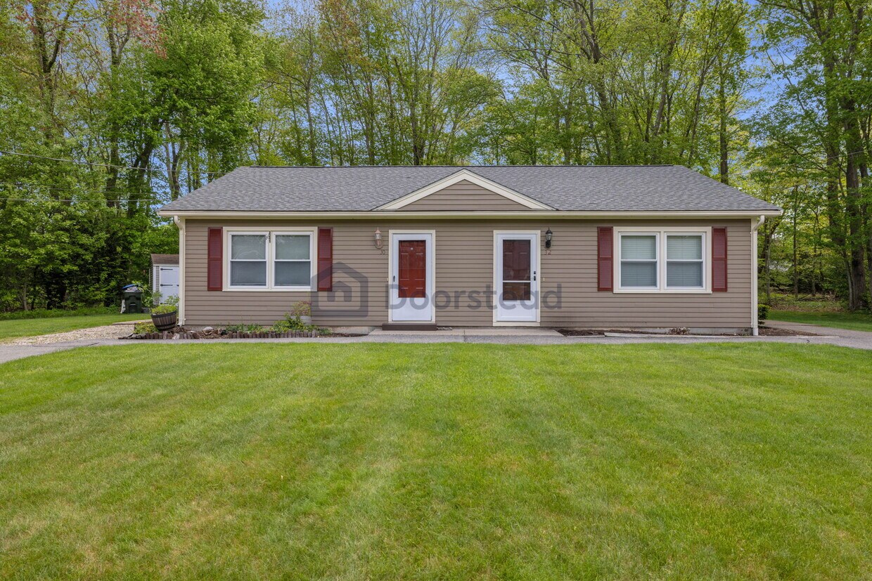 30 Old Rd, Bridgewater, MA 02324 Condo for Rent in Bridgewater