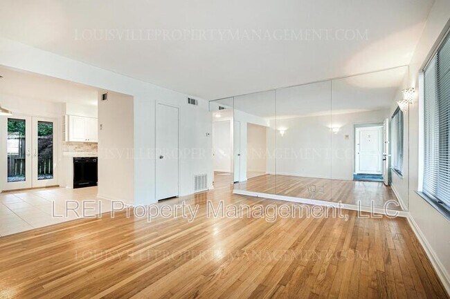 Building Photo - 4105 Stoneview Dr