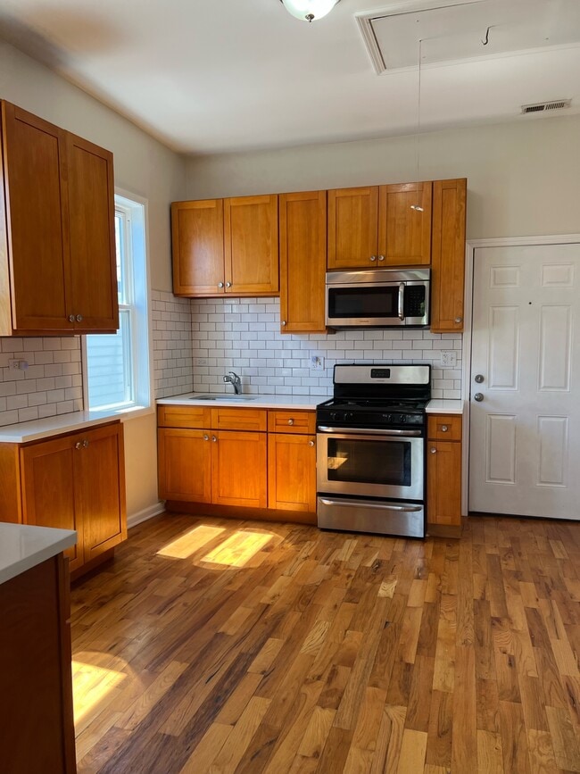 Building Photo - 1620 N Spaulding Ave