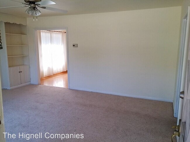 Building Photo - 3 br, 1.5 bath House - 953 South Street