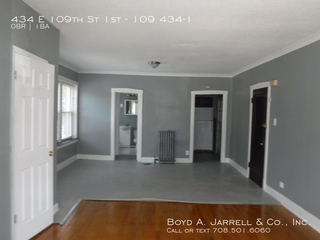 Building Photo - Pullman: Studio, $525.00, owner pays heat