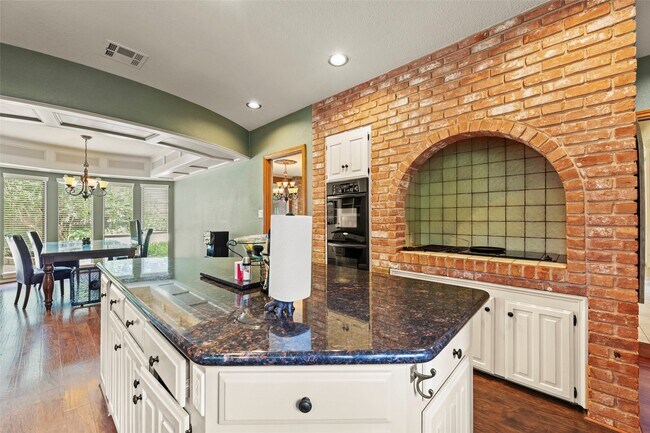 Foto del edificio - 9714 Godstone Ln