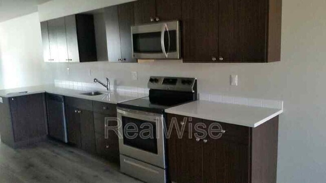 Foto del edificio - 8300 SE Flavel St