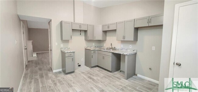 Foto del edificio - 428 Edgewater Rd