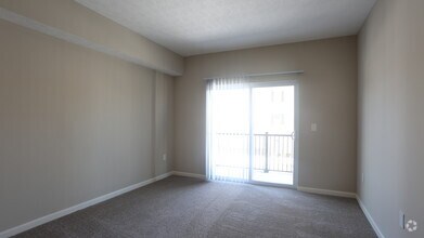 Living Room - 2BR, 2BA - 965 SF - The Jefferson - Brook Lane Apartments