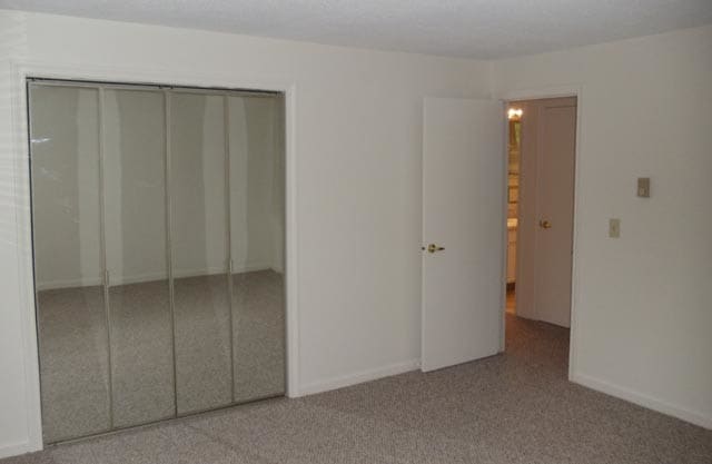 Building Photo - 156 Suffield St