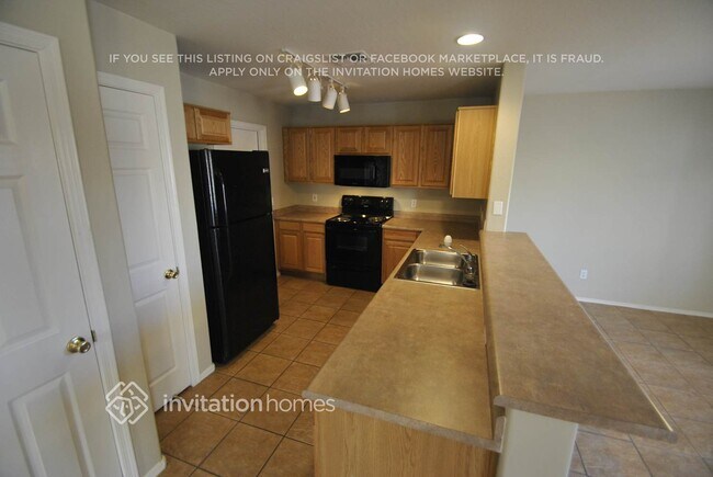 Foto del edificio - 11822 W Poinsettia Dr