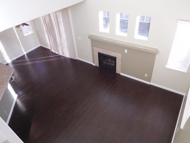 Foto del edificio - Wingfield Springs Home is Close to Everything