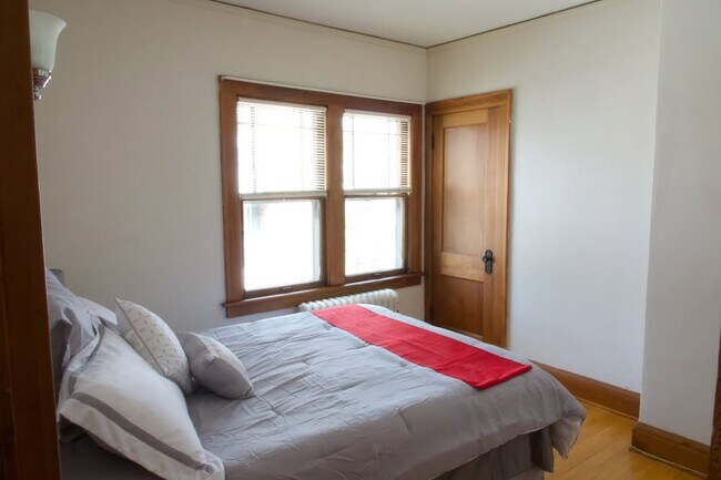 Foto del edificio - 3848 16th Ave S