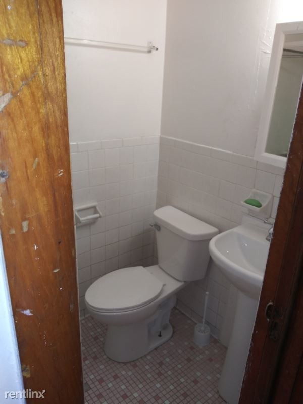 Building Photo - 4 br, 2 bath House - 2322 Erie Street