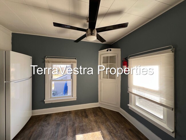 Foto del edificio - 604 Sherman Ave