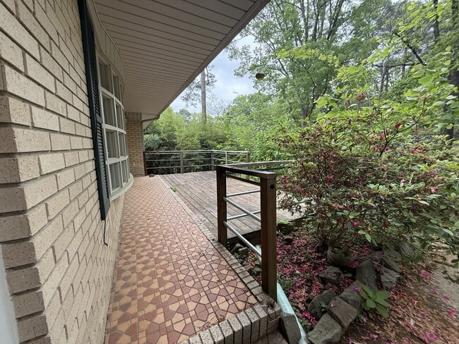 Foto del edificio - 102 Blueridge Pl