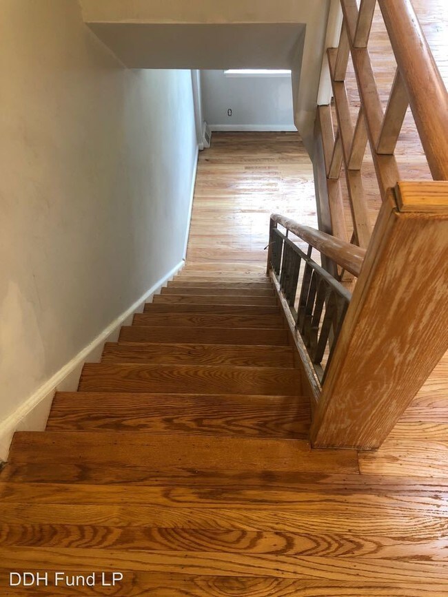 Foto del edificio - 3 br, 2 bath House - 103 E Walnut Park Ave