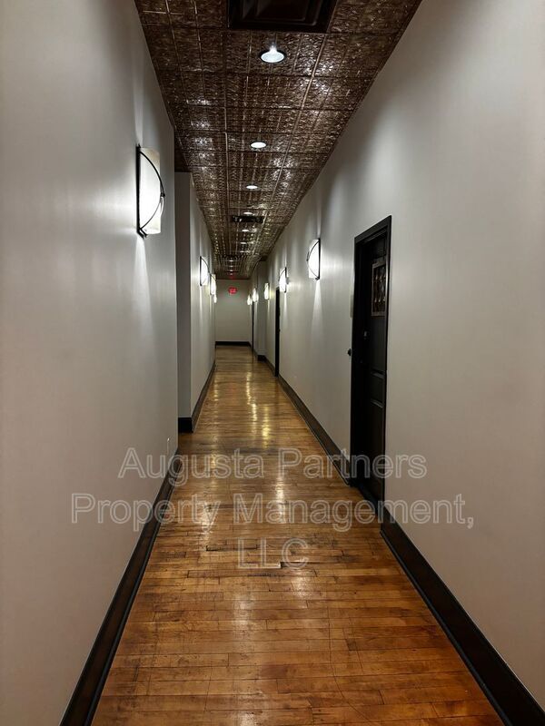 Foto del edificio - 936 Broad St