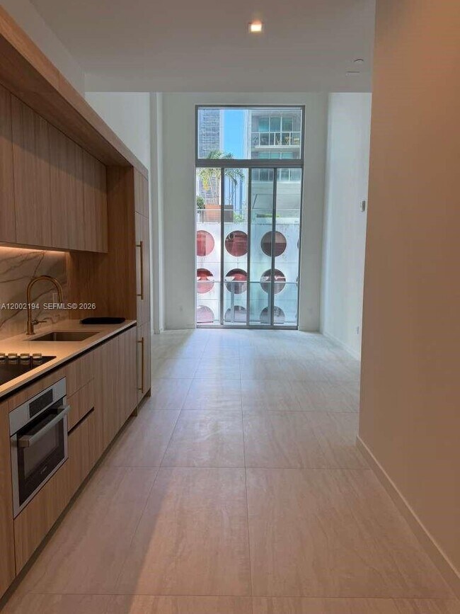 Foto del edificio - 77 SE 5th St
