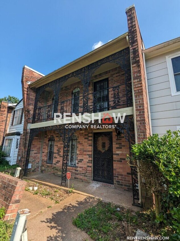 Primary Photo - Whitehaven Townhouse - 3 Bed / 1.5 Bath - ...