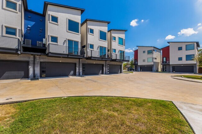 Foto del edificio - 1417 Kramer Ln