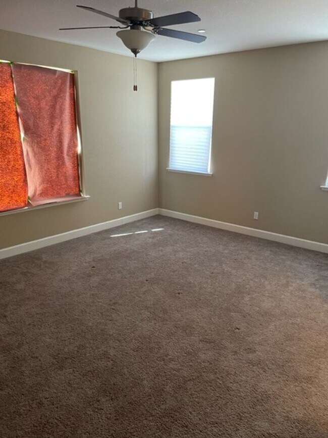 Foto del edificio - Beautiful spacious home