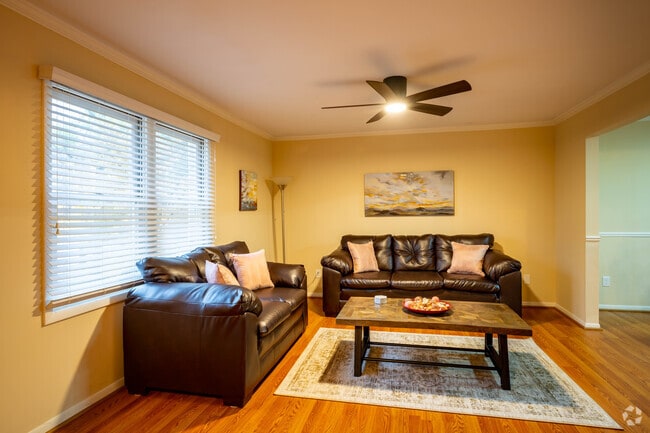 4HAB, 3BA - 2.606 ft² - 1990 Squirrel Valley Corporate and Short Term