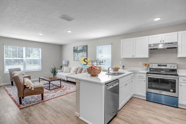 Foto del edificio - 6445 Breezy Oaks Wy