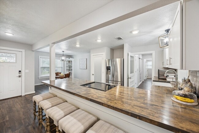 Foto del edificio - 711 S Tesch St