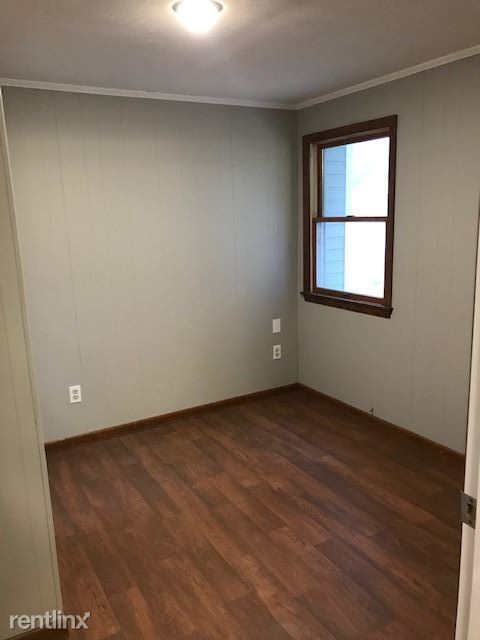 Building Photo - 1 br, 1 bath  - 740 Chemung St Apt 2 apt. # 2