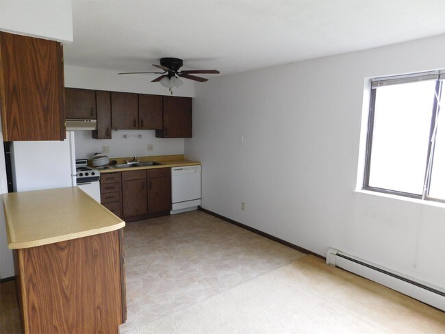 Foto del edificio - 82 Northwood Dr
