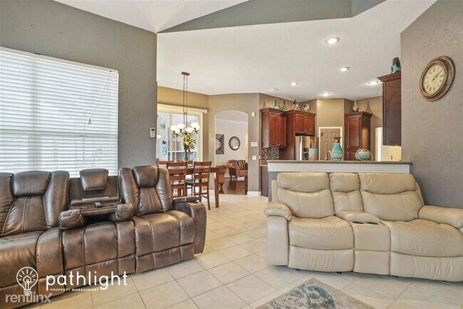 Building Photo - 5 br, 3 bath House - 316 Talwood Trace UNIT