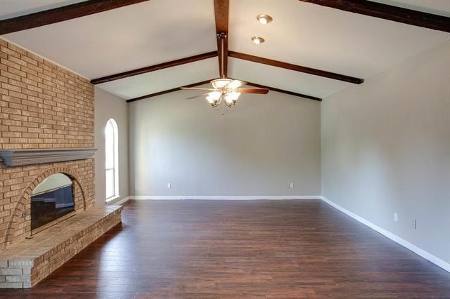 Foto del edificio - 1320 Cherry Hill Ln