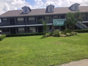 Building Photo - 313 Dirksen Dr