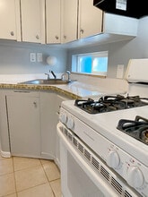 Building Photo - 33480 Beverly Dr