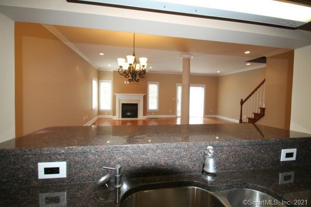 Building Photo - 48 E Hayestown Rd