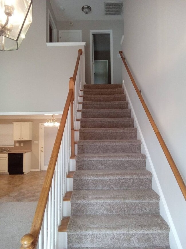 Building Photo - Great Home Close To Historical Downtown Matthews!