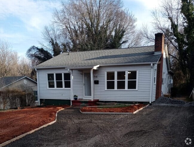 Front of home - 34 8th Avenue Dr SE