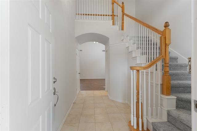 Foto del edificio - 511 Poplar Ln