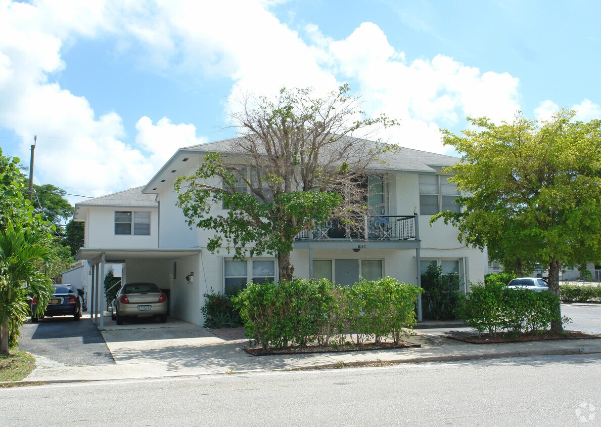 Foto principal - 1030 S A St