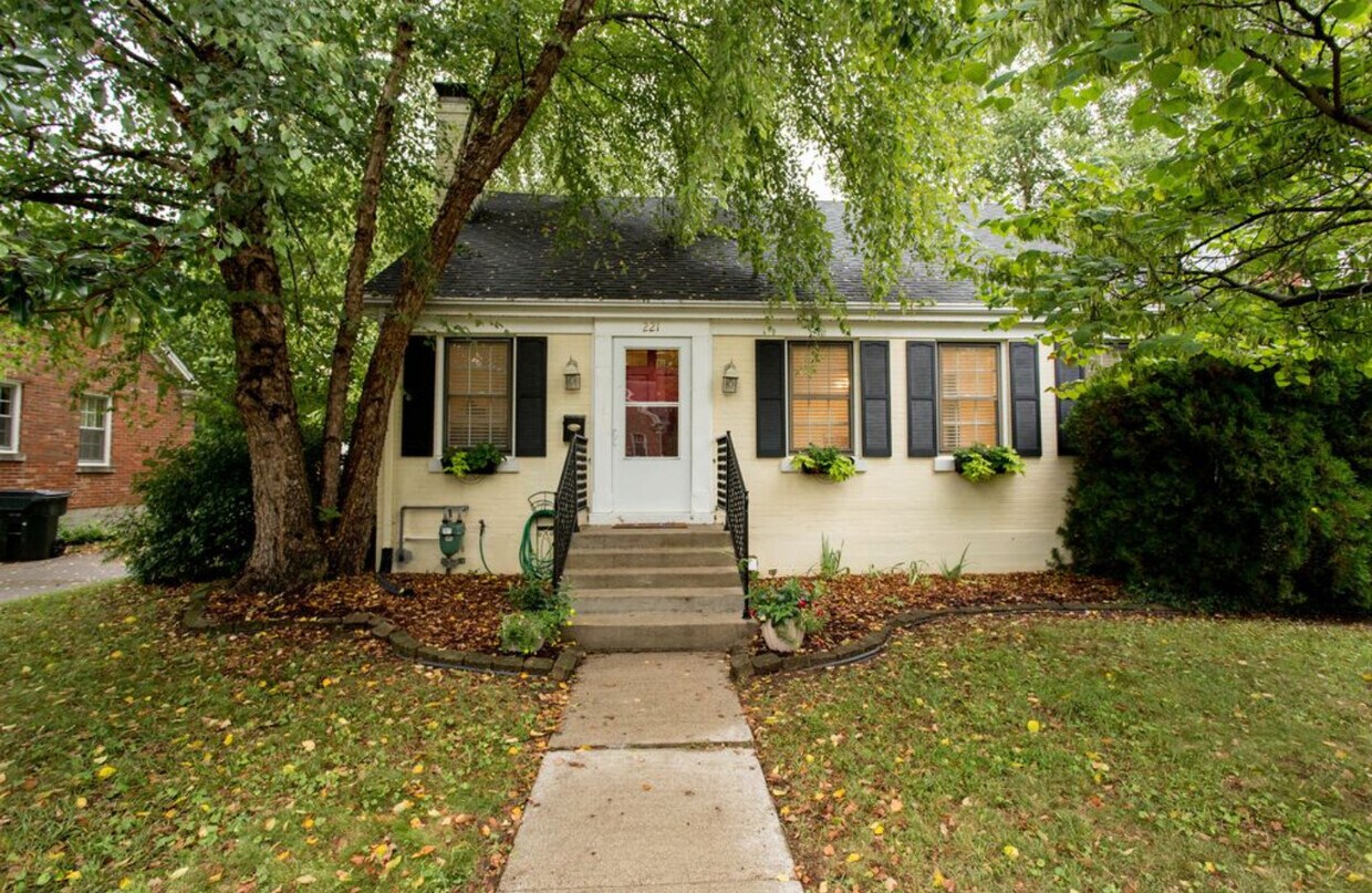 221 Dantzler Ct, Lexington, KY 40503 House Rental in Lexington, KY