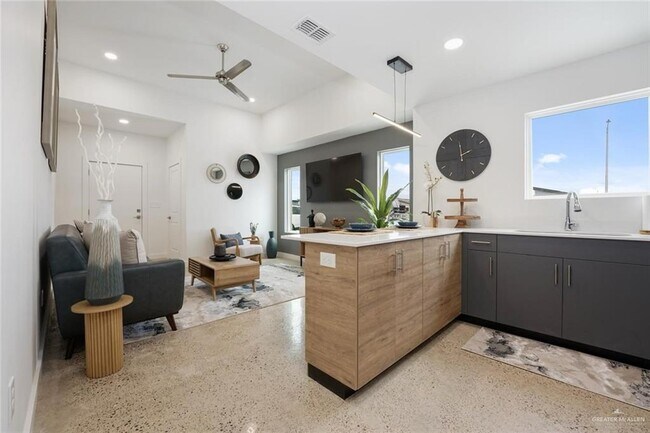 Foto del edificio - 3924 Peach Ln