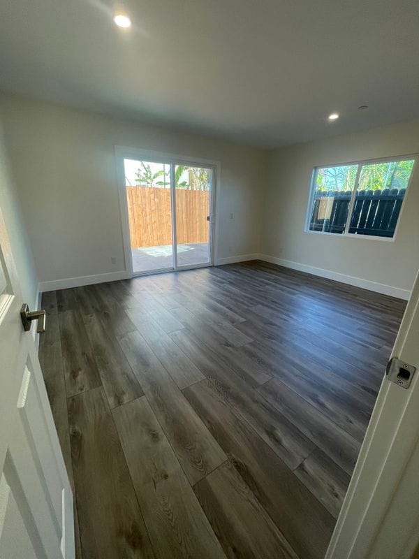 Building Photo - 3923 Franklin Ave