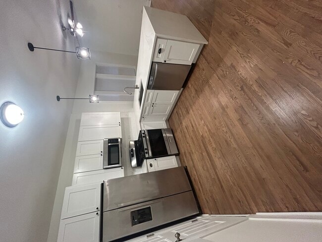 Foto del edificio - 1439 E 66th Pl