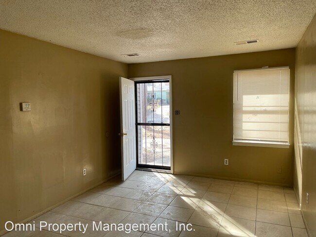 Building Photo - 3 br, 1 bath House - 4402 Sunny View Dr