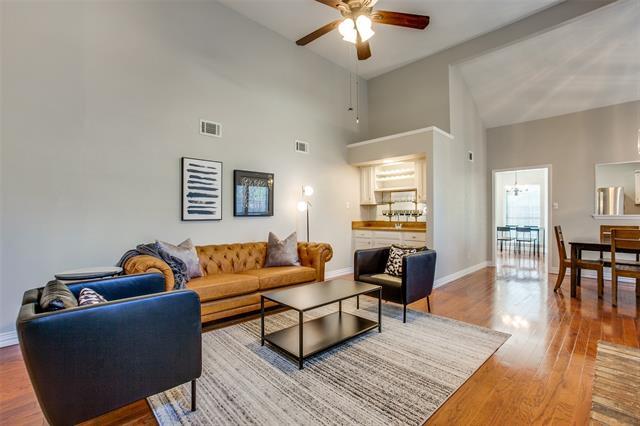 Building Photo - 4436 Odessa Dr