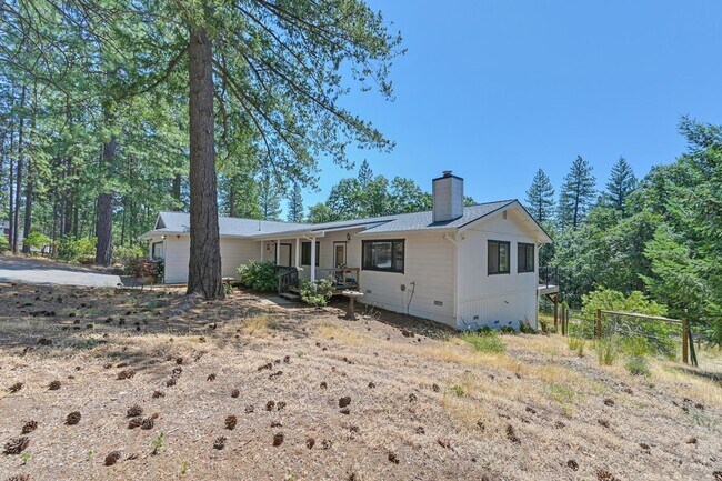Building Photo - 3-Bedroom Home on a Foresthill Cul-de-Sac