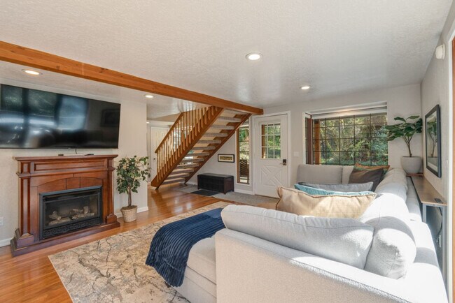 Foto del edificio - 45612 SE Edgewick Rd