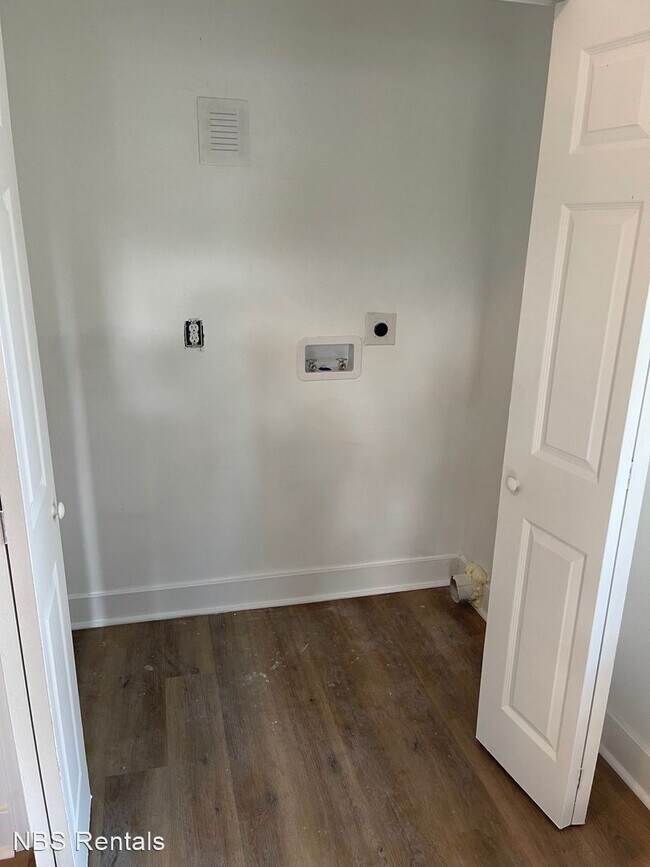 Foto del edificio - 4 br, 1 bath House - 1601 Floyd St.